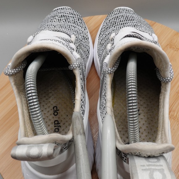 Adidas Shoes Mens 7.5 Gray White Kaptir Athletic Running Walking Sneakers Flaws - Picture 6 of 11